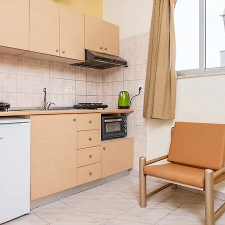 Apartman City Life Marina No. 2 Ambávrisz